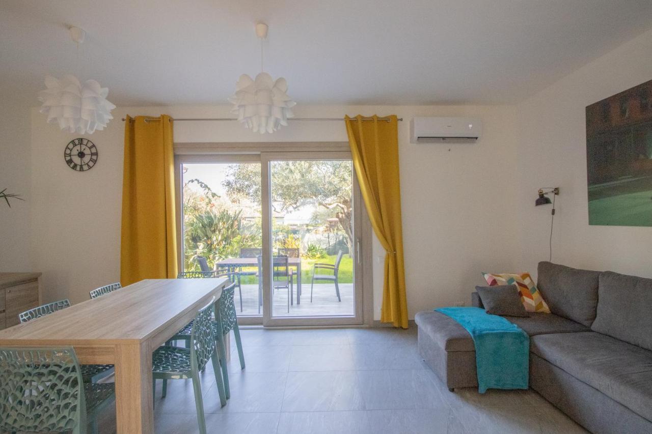 Domek Villa A 100Mt Dalla Spiaggia Capoterra Dış mekan fotoğraf