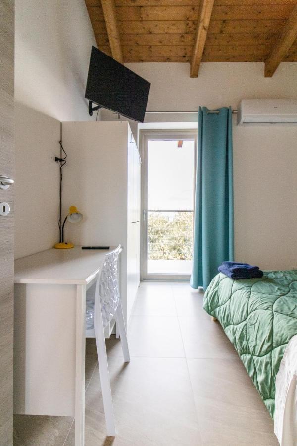 Domek Villa A 100Mt Dalla Spiaggia Capoterra Dış mekan fotoğraf