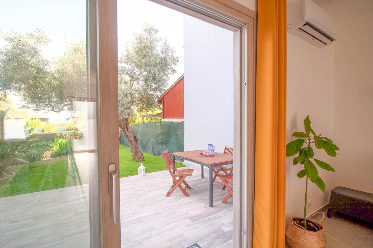 Domek Villa A 100Mt Dalla Spiaggia Capoterra Dış mekan fotoğraf